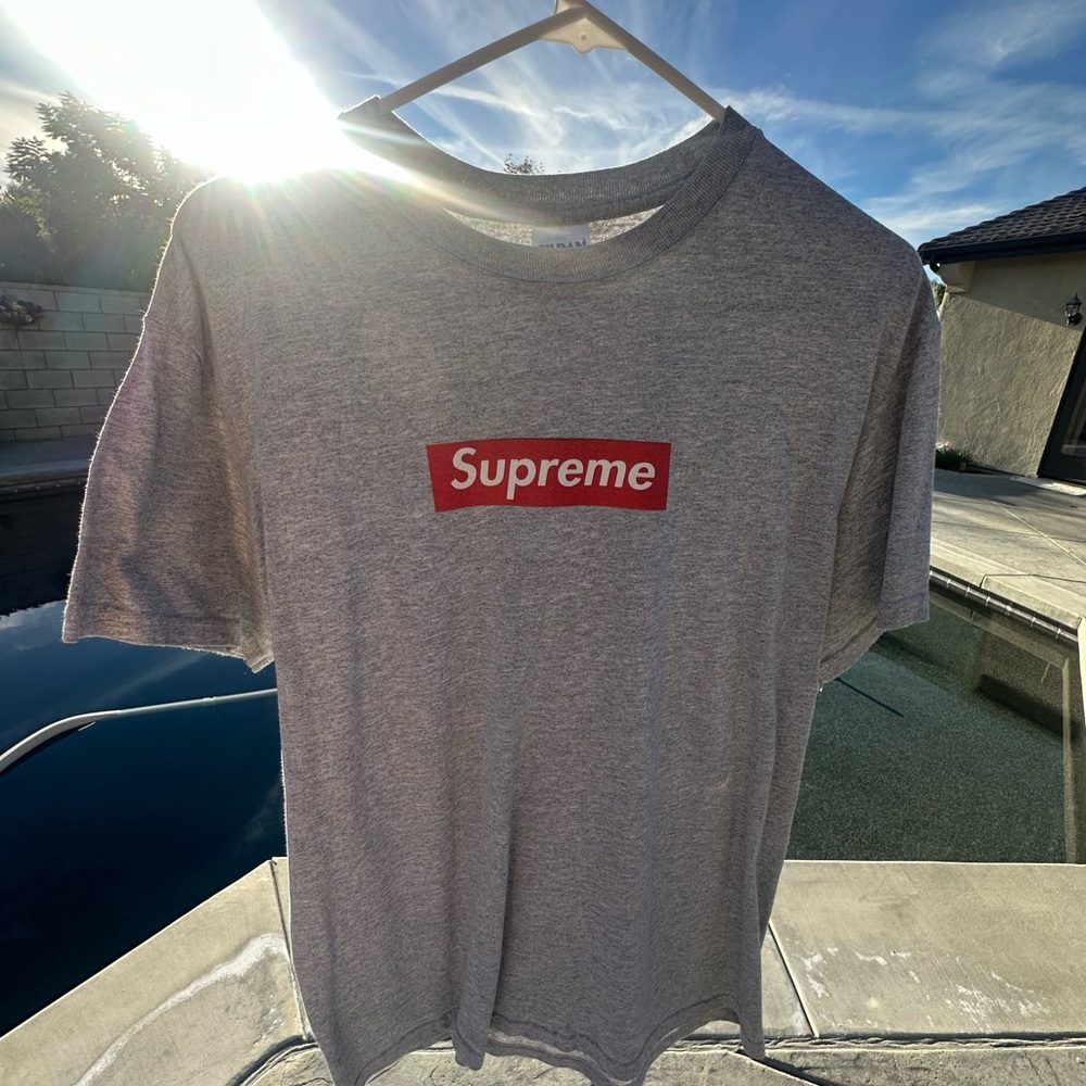 Supreme Box Logo